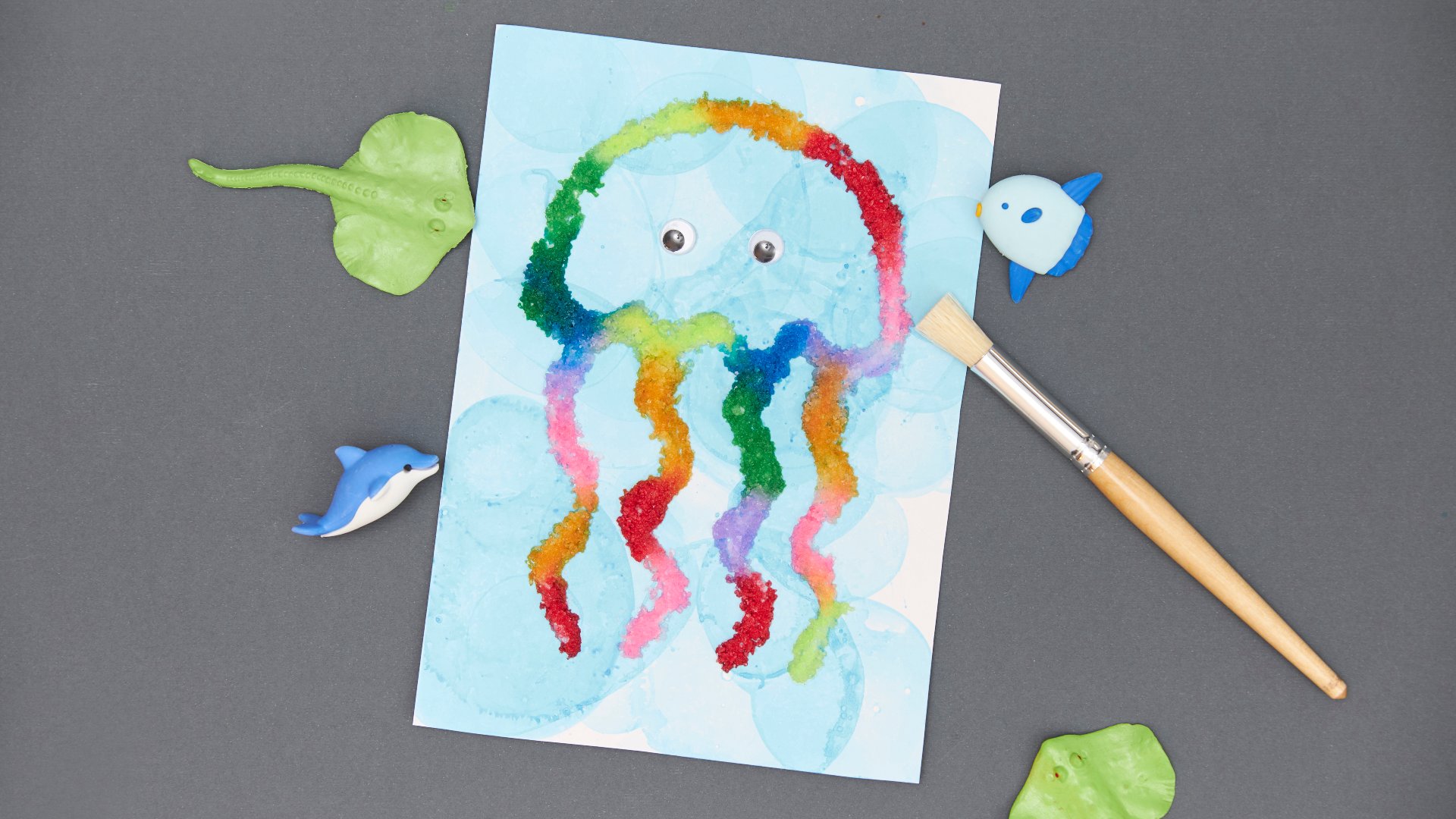 School Holiday Fun: Create A Jellyfish Salt Painting